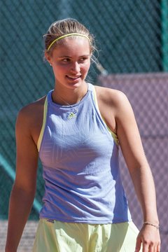 Lilly Düffert 1352 - NL TC RW Wahlstedt - Harvesterhuder THC : Ergebnis: 5:4